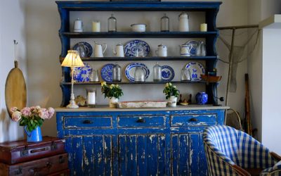 Wrap up the 12 Days of Deals with home decor and lighting gifts